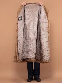 Vintage 80's Women Faux Fur Coat In Beige 7 Vintage 80's Women Faux Fur Coat In Beige -Northern Grip Brown Faux Fur Coat Vintage Women 80s Outerwear 4