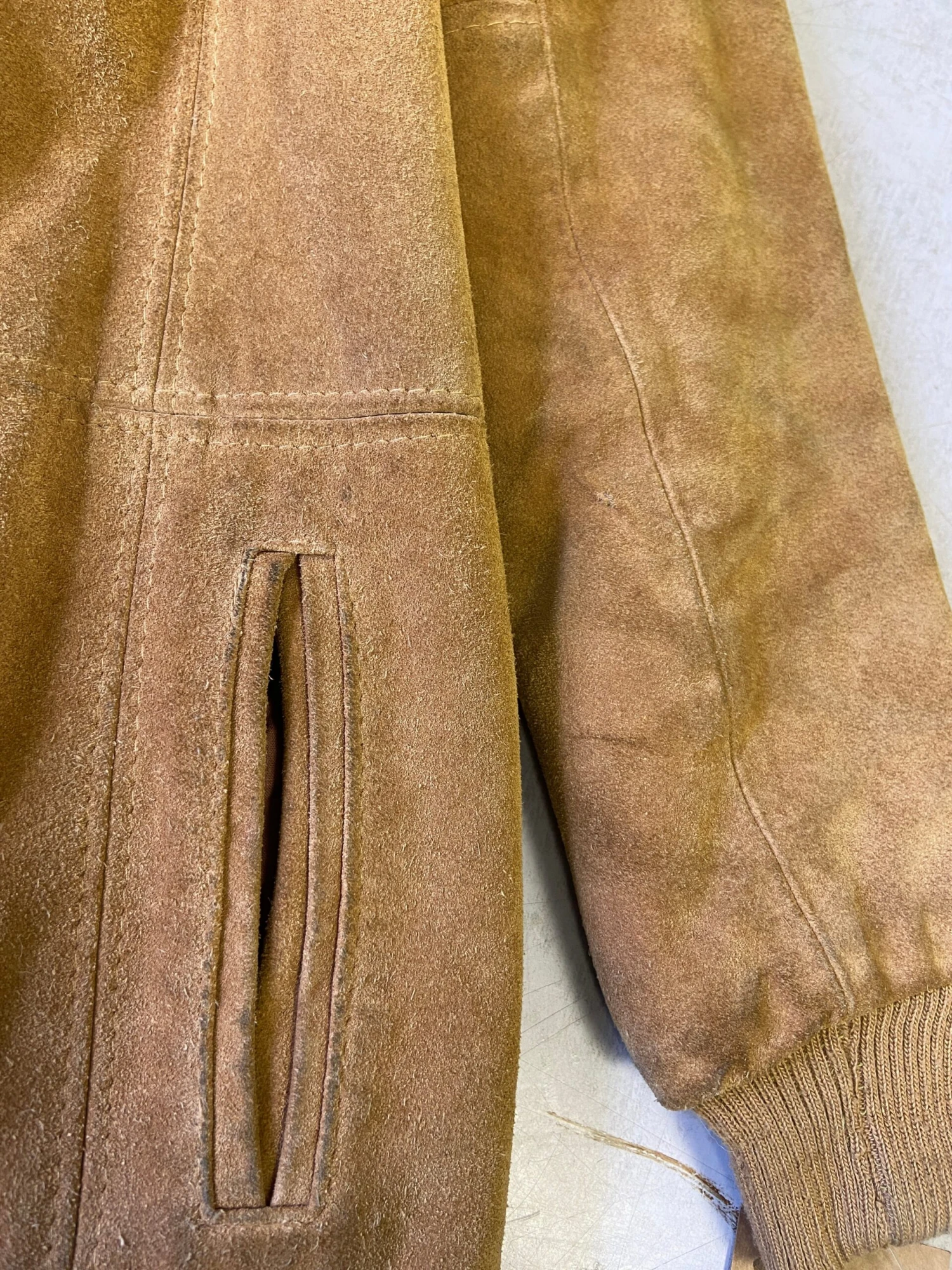 Vintage 80's Women Suede Sherpa Jacket In Beige 6 Vintage 80's Women Suede Sherpa Jacket In Beige - Image 6