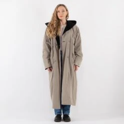 Vintage 90's Women Hooded Trench Coat In Beige 9 Vintage 90's Women Hooded Trench Coat In Beige -Northern Grip Square 0163