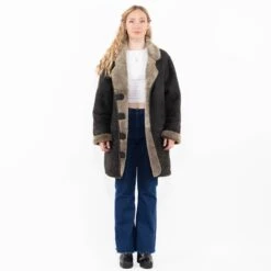 Vintage 90's Women Oversized Sheepskin Coat In Gray -Northern Grip Square 0172 b6af594c ab82 4135 8fc8 89b4e6fd6392