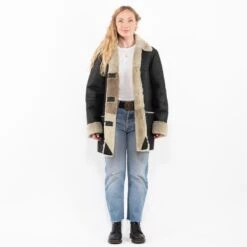 Vintage 90's Women Sheepskin Coat In Black 9 Vintage 90's Women Sheepskin Coat In Black -Northern Grip Square 0184 4668697b a0b9 476b be55 09a5a7f83662