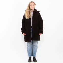 Vintage 90's Women Hooded Sheepskin Coat In Brown -Northern Grip Square 0204 d63c3d4d 1470 4ced bb35 0580cec08ab1