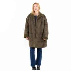 Vintage 90's Women Faux Sheepskin Coat In Green -Northern Grip Square 0334 6de8b015 5a1a 4b63 a783 ae4d24361602