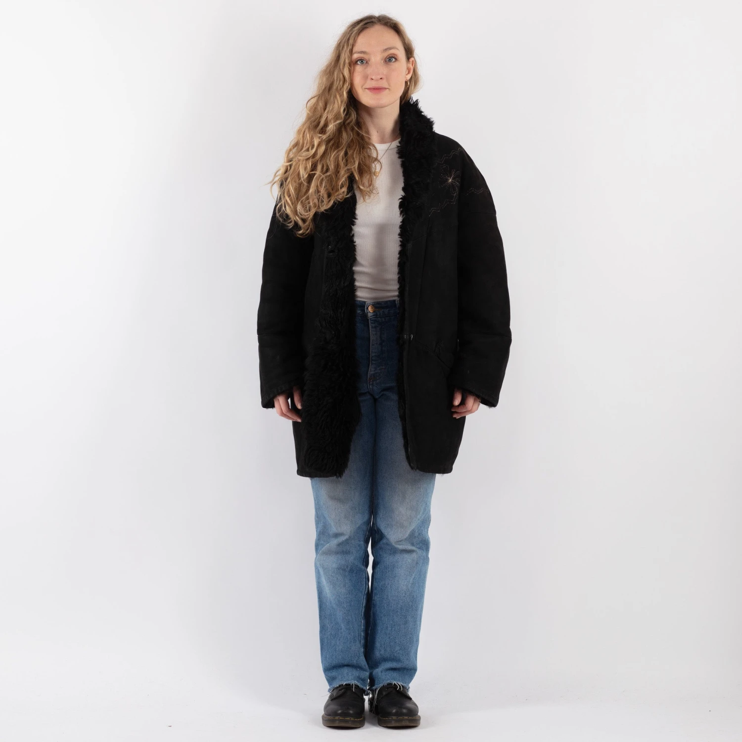 Vintage 80's Women Sheepskin Shearling Coat In Black 5 Vintage 80's Women Sheepskin Shearling Coat In Black - Image 5
