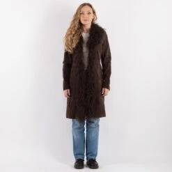 Vintage 00's Women Suede Coat In Brown 9 Vintage 00's Women Suede Coat In Brown -Northern Grip Square 0770 cae865e3 7458 418c b33e 082aabfb968f