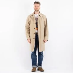 Vintage 00's Men Mac Coat In Beige 9 Vintage 00's Men Mac Coat In Beige -Northern Grip Square 0830