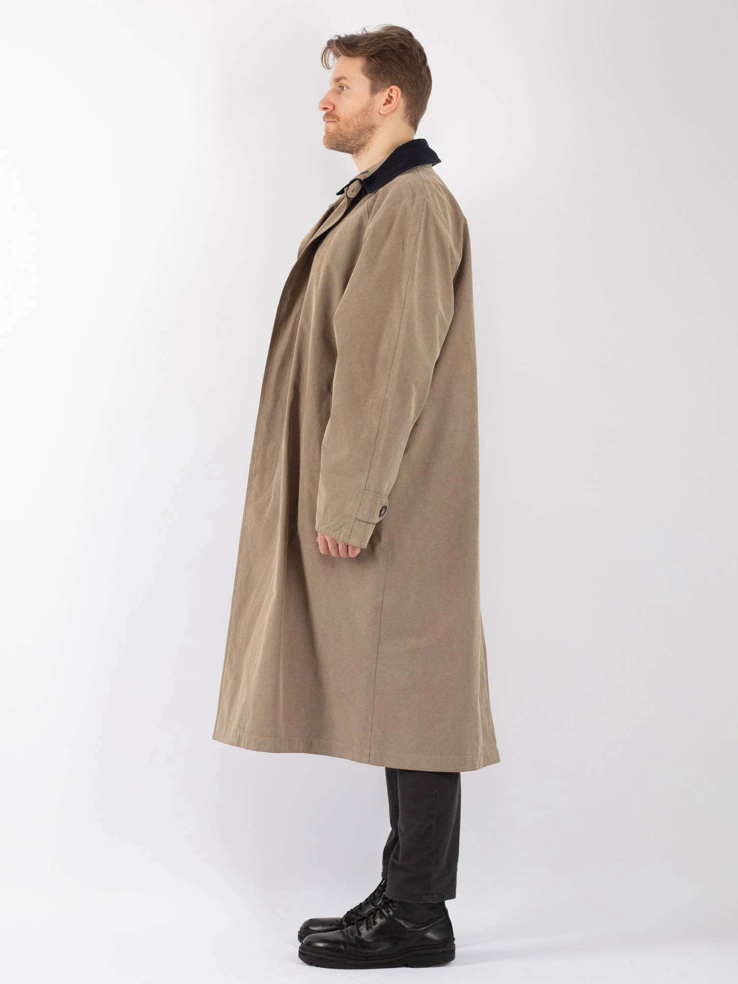 Vintage 00's Men Oversized Mac Coat In Beige 2 Vintage 00's Men Oversized Mac Coat In Beige - Image 2