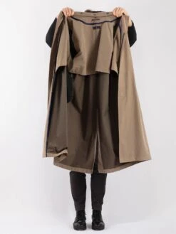 Vintage 00's Men Oversized Mac Coat In Beige 8 Vintage 00's Men Oversized Mac Coat In Beige -Northern Grip Vintage 00s Men Mac Coat 0073