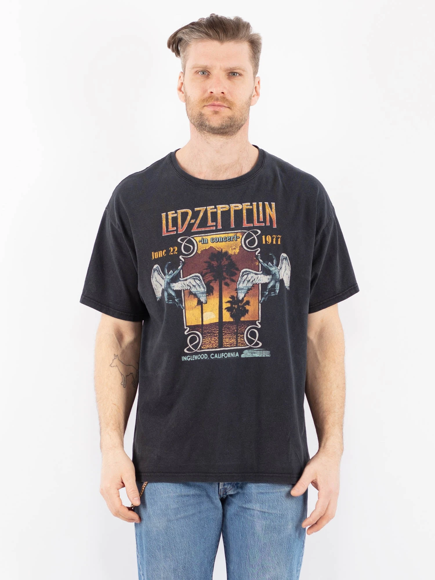 Vintage 00's Men Led Zeppelin Print T-Shirt In Gray 1 Vintage 00's Men Led Zeppelin Print T-Shirt In Gray