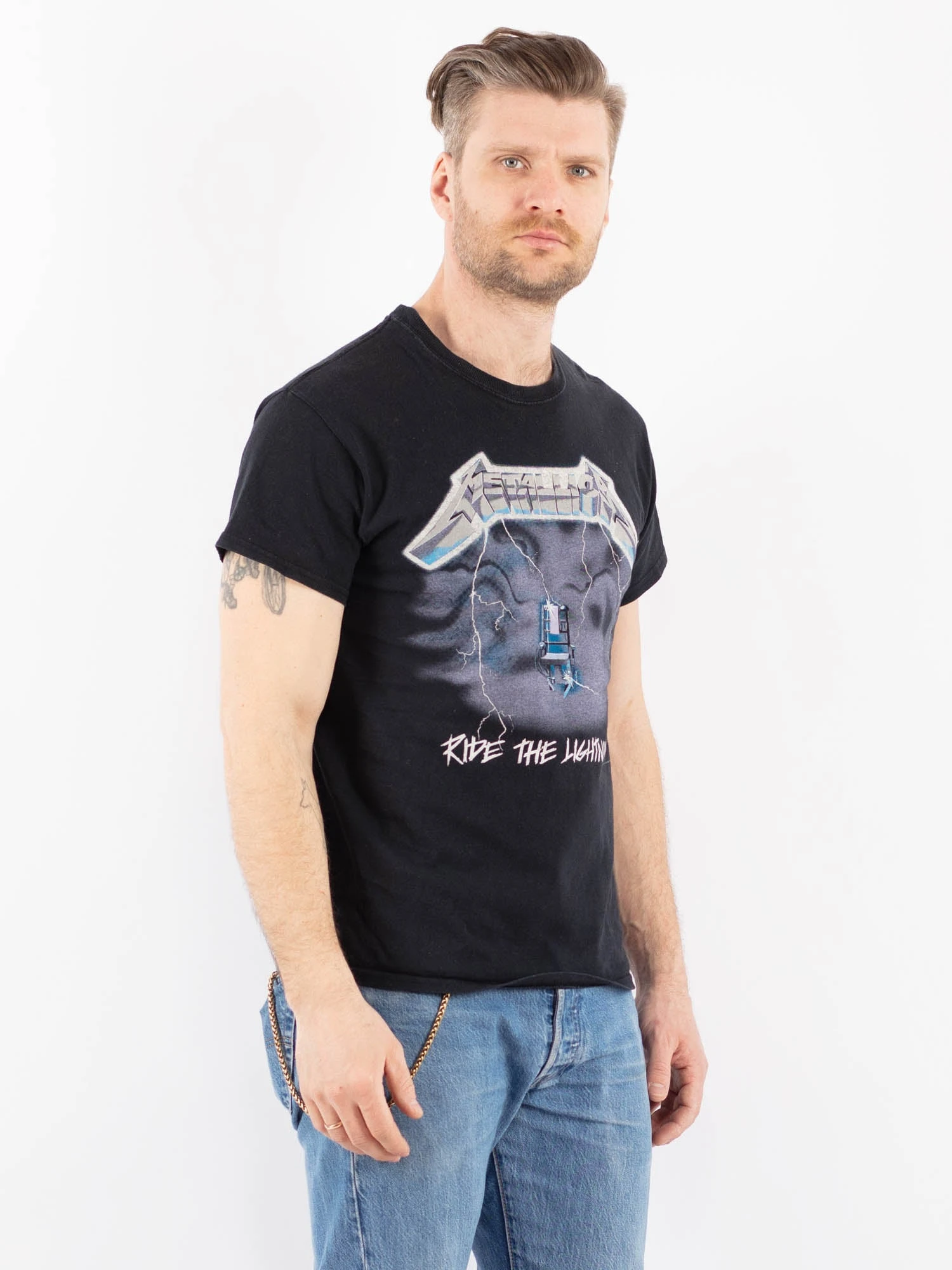 Vintage 00's Men Metallica Print T-Shirt In Dark Gray 4 Vintage 00's Men Metallica Print T-Shirt In Dark Gray - Image 4