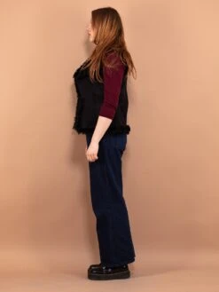 Vintage 00's Women Faux Shearling Vest In Black -Northern Grip Vintage 00s Women Faux Shearling Vest Black 01 3