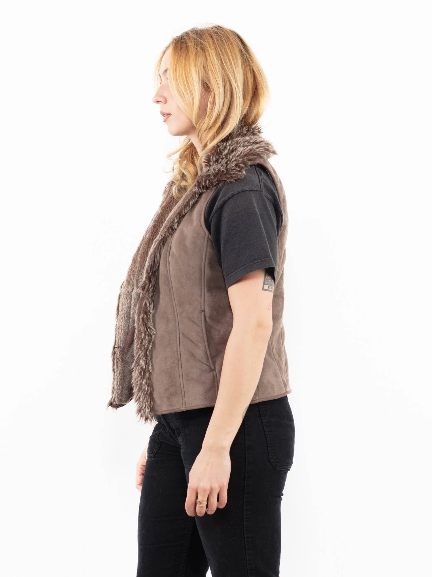 Vintage 00's Women Faux Sheepskin Vest In Beige 3 Vintage 00's Women Faux Sheepskin Vest In Beige - Image 3