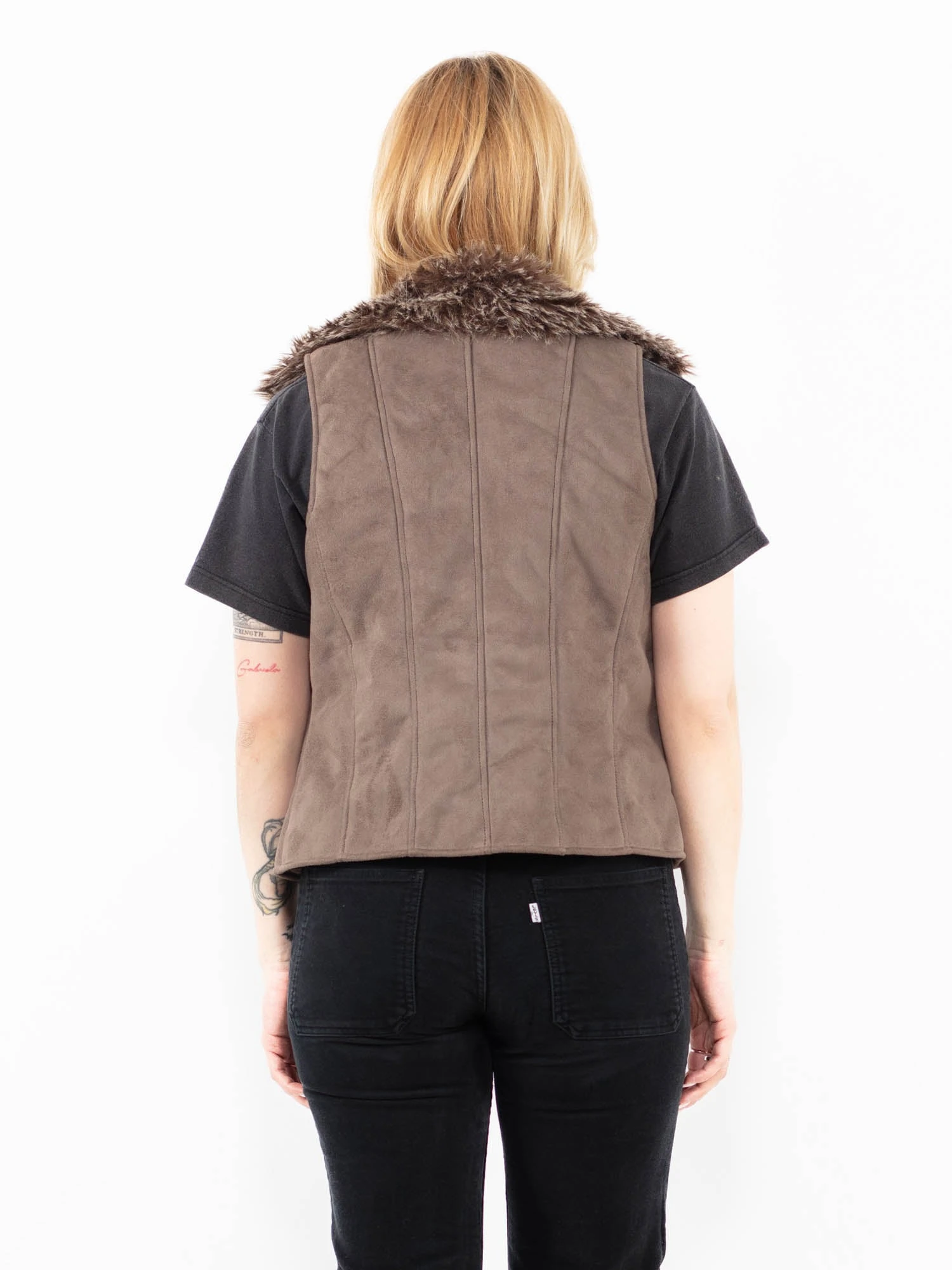 Vintage 00's Women Faux Sheepskin Vest In Beige 2 Vintage 00's Women Faux Sheepskin Vest In Beige - Image 2