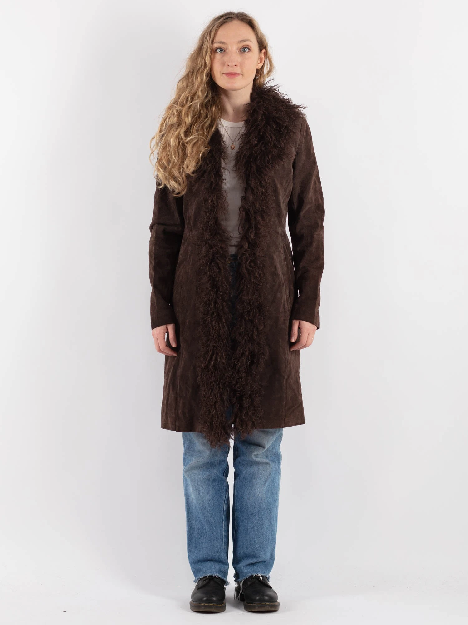 Vintage 00's Women Suede Coat In Brown 1 Vintage 00's Women Suede Coat In Brown