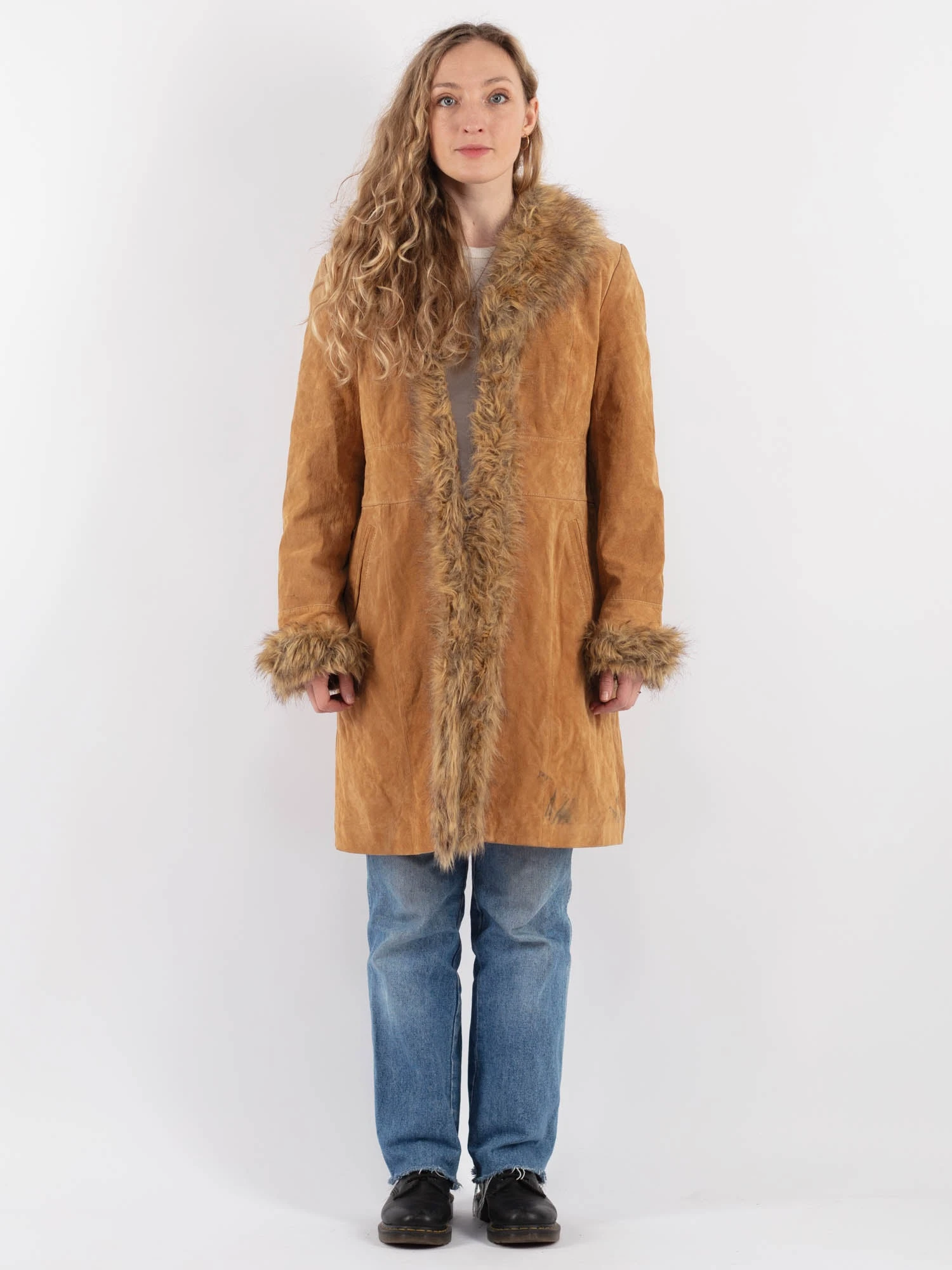 Vintage 00's Women Suede Sherpa Coat In Beige 1 Vintage 00's Women Suede Sherpa Coat In Beige