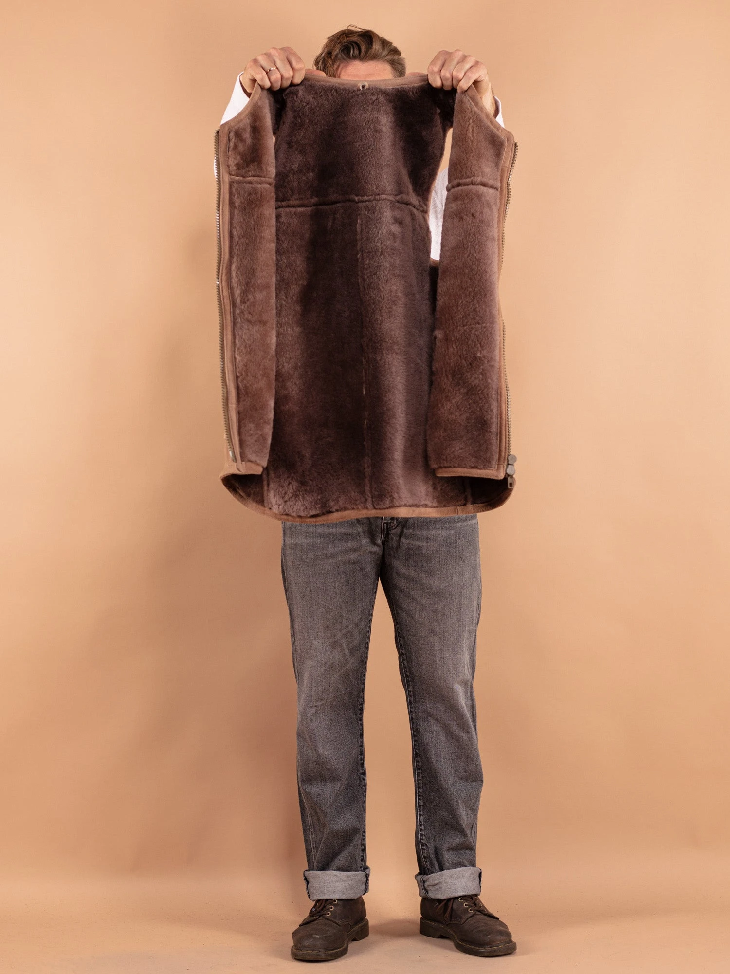 Vintage 90's Men Oversized Sheepskin Vest In Beige 4 Vintage 90's Men Oversized Sheepskin Vest In Beige - Image 4