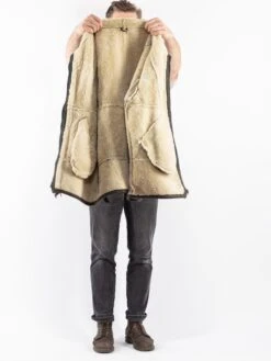 Vintage 70's Men Sheepskin Coat In Khaki 8 Vintage 70's Men Sheepskin Coat In Khaki -Northern Grip Vintage 70s Men Sheepskin Coat 0538 6d466596 e479 4301 96d2 6febed2e5d09