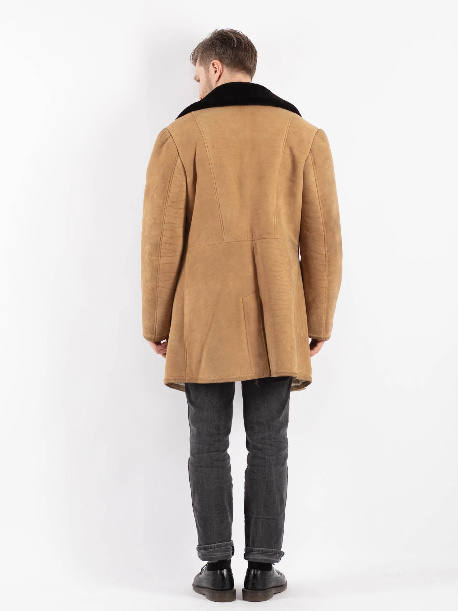 Vintage 70's Men Sheepskin Shearling Coat In Beige 2 Vintage 70's Men Sheepskin Shearling Coat In Beige - Image 2