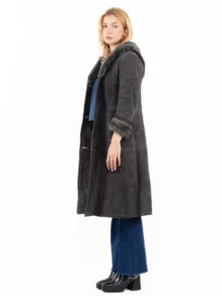 Vintage 70's Women Sheepskin Coat In Gray 8 Vintage 70's Women Sheepskin Coat In Gray -Northern Grip Vintage 70s Women Sheepskin Coat 0107 c80a6689 5740 4280 9449 4946c1c0b807