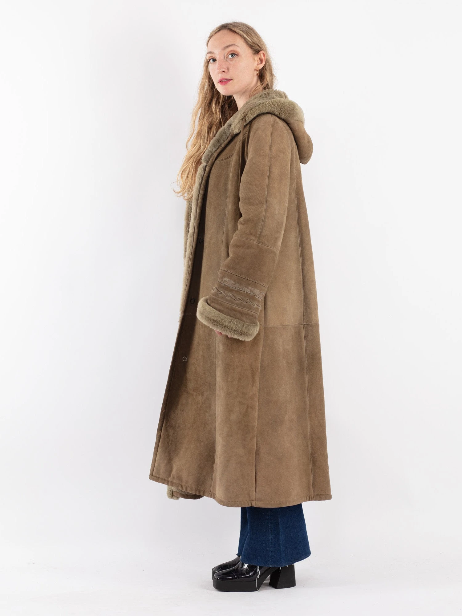 Vintage 70's Women Sheepskin Coat In Beige 3 Vintage 70's Women Sheepskin Coat In Beige - Image 3