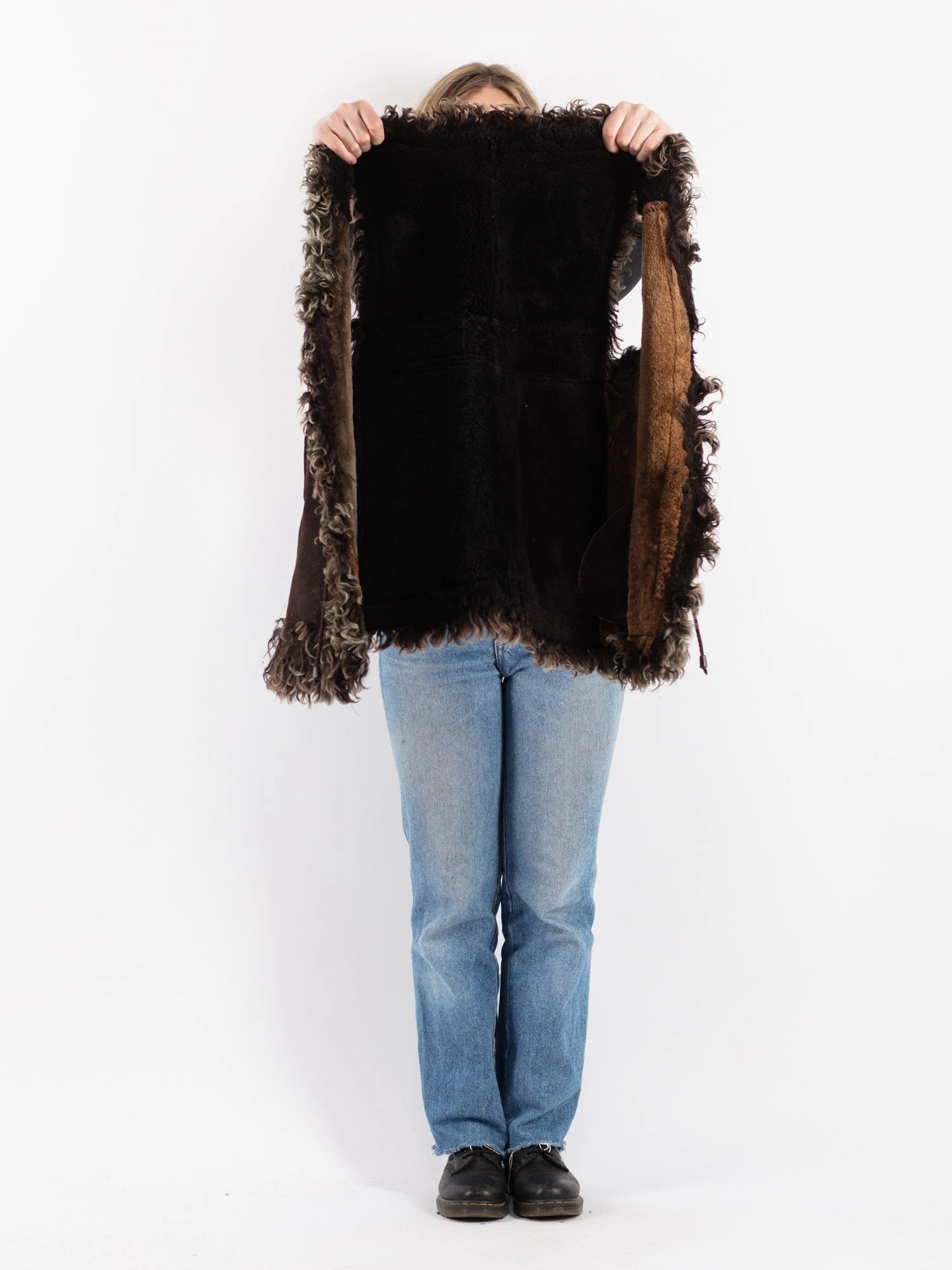 Vintage 70's Women Sheepskin Shearling Vest In Brown 4 Vintage 70's Women Sheepskin Shearling Vest In Brown - Image 4