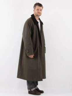 Vintage 80's Men Oversized Mac Coat In Green -Northern Grip Vintage 80s Men Mac Coat 0036