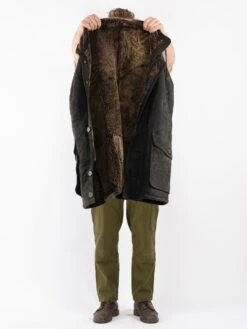 Vintage 80's Men Oversized Sheepskin Coat In Green 8 Vintage 80's Men Oversized Sheepskin Coat In Green -Northern Grip Vintage 80s Men Sheepskin Coat 0748