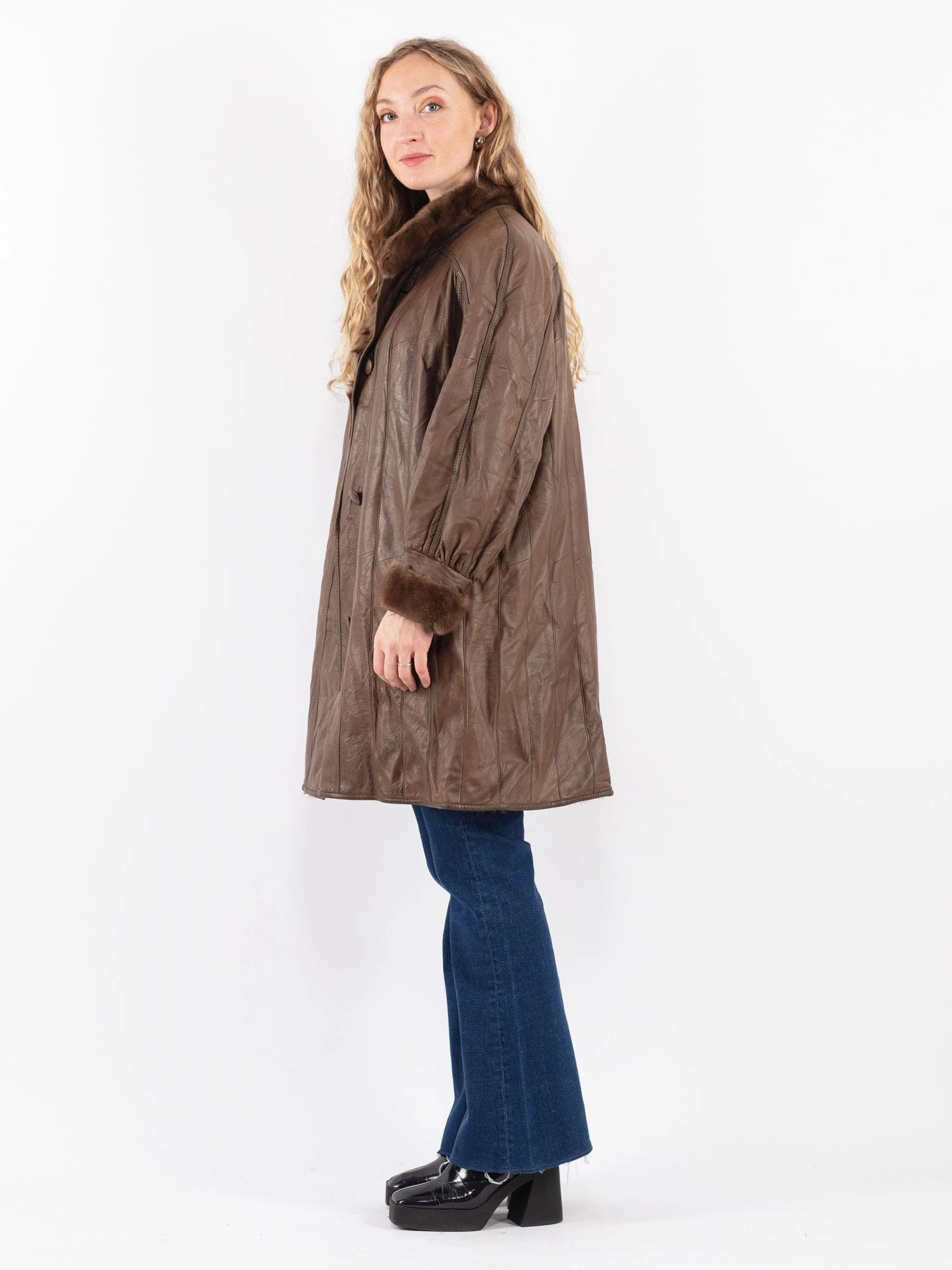 Vintage 90's Women Leather Fur Coat In Brown 2 Vintage 90's Women Leather Fur Coat In Brown - Image 2