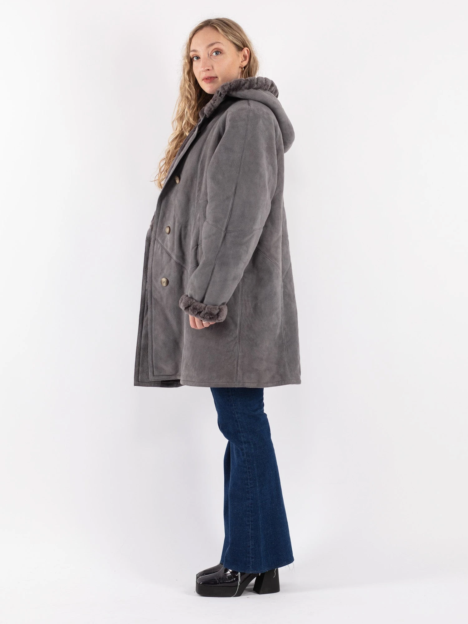 Vintage 80's Women Hide Society Sheepskin Coat In Gray 3 Vintage 80's Women Hide Society Sheepskin Coat In Gray - Image 3