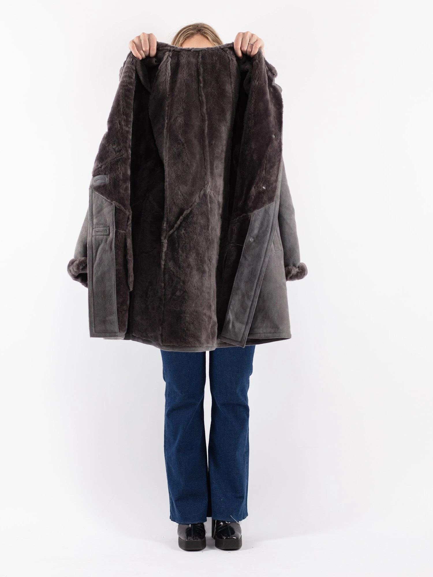 Vintage 80's Women Hide Society Sheepskin Coat In Gray 4 Vintage 80's Women Hide Society Sheepskin Coat In Gray - Image 4