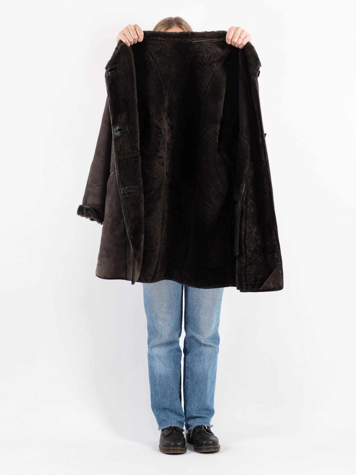 Vintage 80's Women Sheepskin Coat In Gray Brown 4 Vintage 80's Women Sheepskin Coat In Gray Brown - Image 4