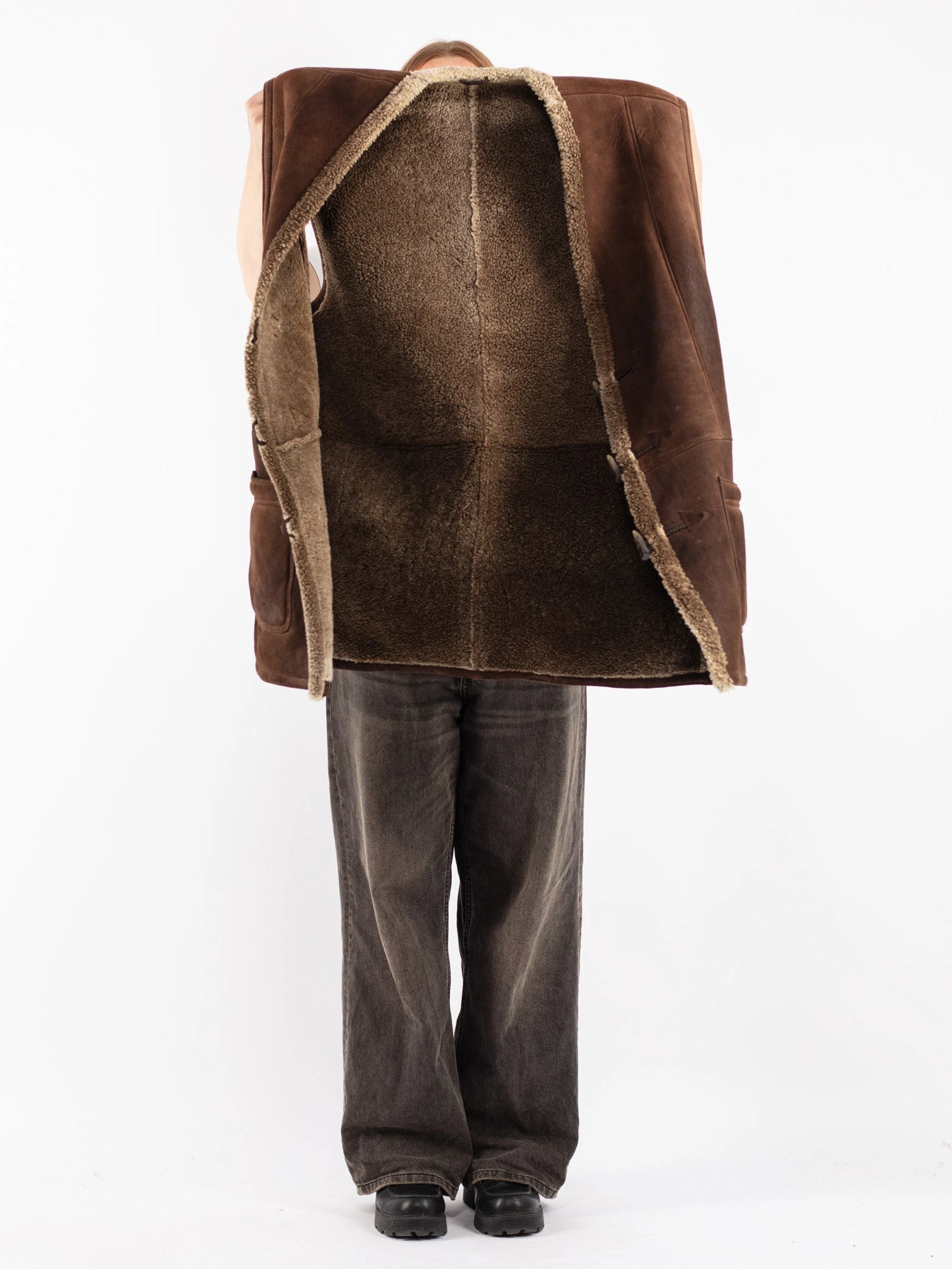 Vintage 80's Women Oversized Sheepskin Vest In Brown 4 Vintage 80's Women Oversized Sheepskin Vest In Brown - Image 4