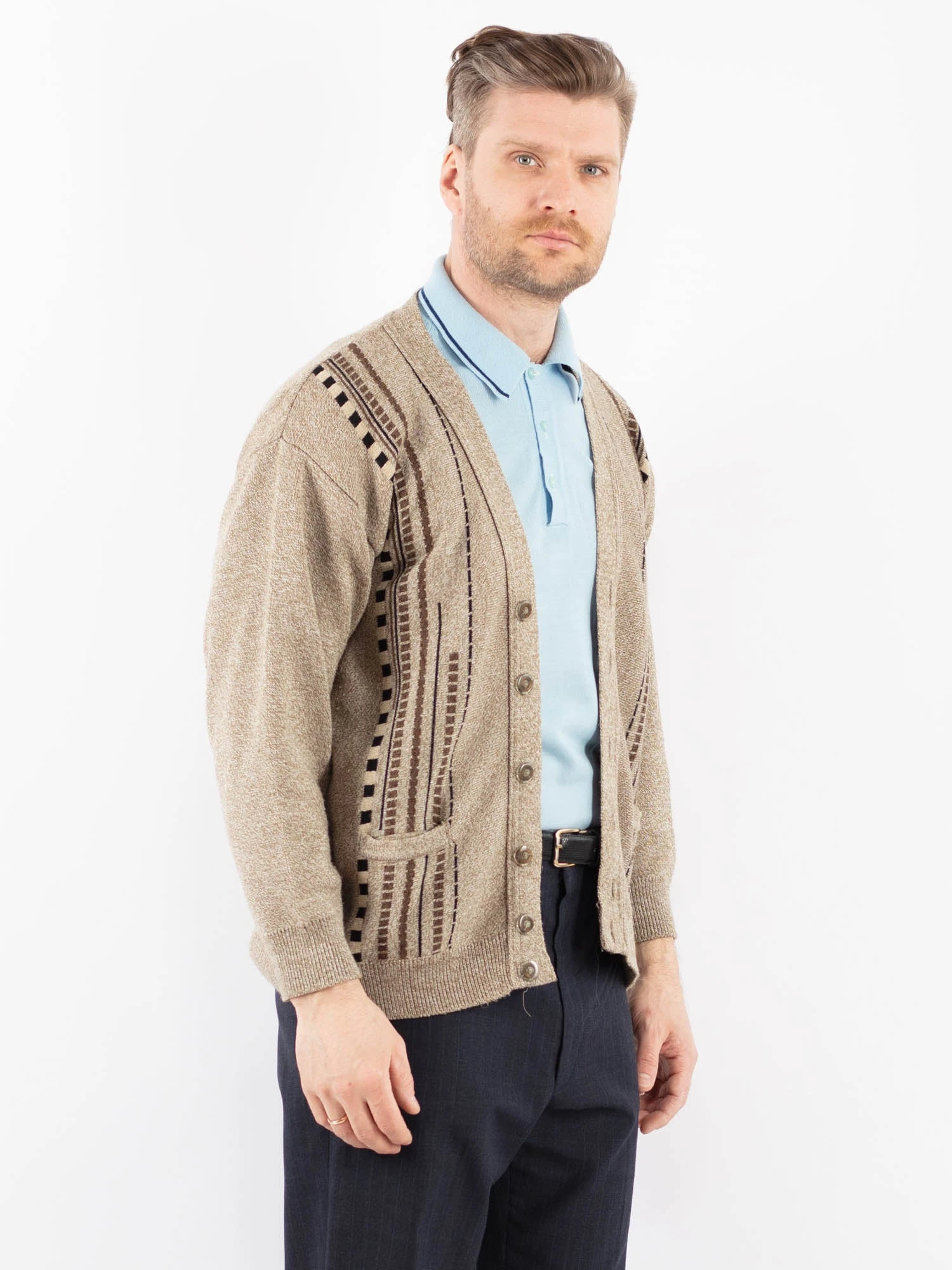 Vintage 90's Men Patterned Cardigan In Beige 3 Vintage 90's Men Patterned Cardigan In Beige - Image 3
