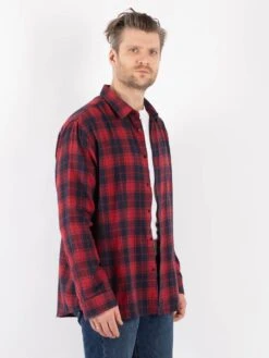 Vintage 90's Men Plaid Flannel Shirt In Red -Northern Grip Vintage 90s Men Plaid Flannel Shirt 0007