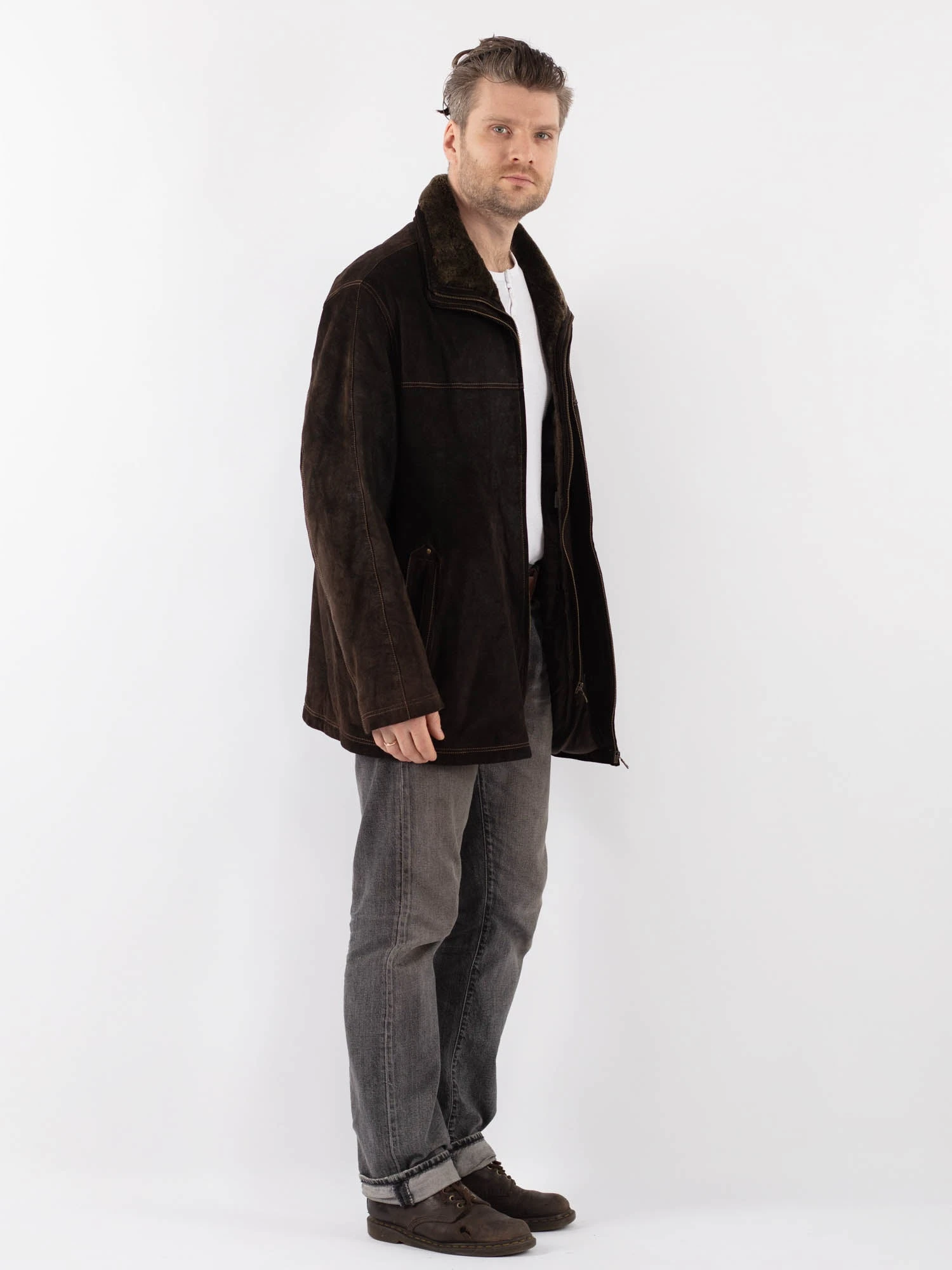 Vintage 90's Men Suede Jacket In Brown 3 Vintage 90's Men Suede Jacket In Brown - Image 3