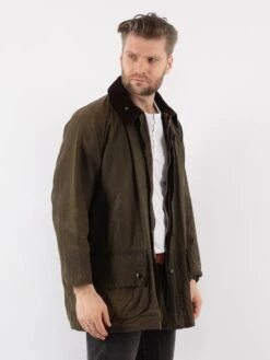 Vintage 90's Men Barbour Waxed Canvas Jacket In Green 8 Vintage 90's Men Barbour Waxed Canvas Jacket In Green -Northern Grip Vintage 90s Men Waxed Cotton Jacket 0132