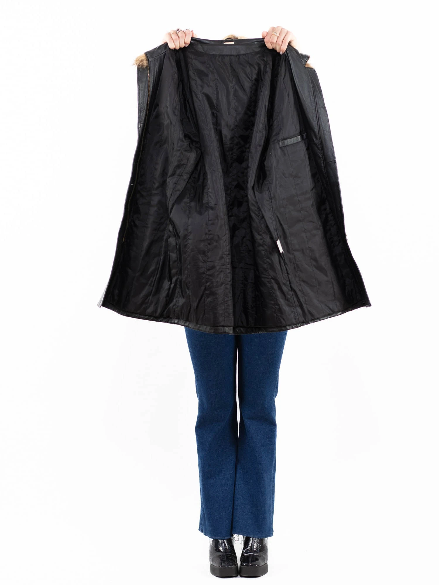 Vintage 90's Women Hooded Leather Coat In Black 4 Vintage 90's Women Hooded Leather Coat In Black - Image 4