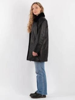 Vintage 90's Women Leather Sherpa Coat In Black 7 Vintage 90's Women Leather Sherpa Coat In Black -Northern Grip Vintage 90s Women Leather Sherpa Coat 0532