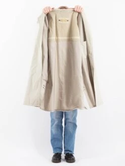 Vintage 90's Women Oversized Mac Coat In Beige -Northern Grip Vintage 90s Women Mac Coat 0031