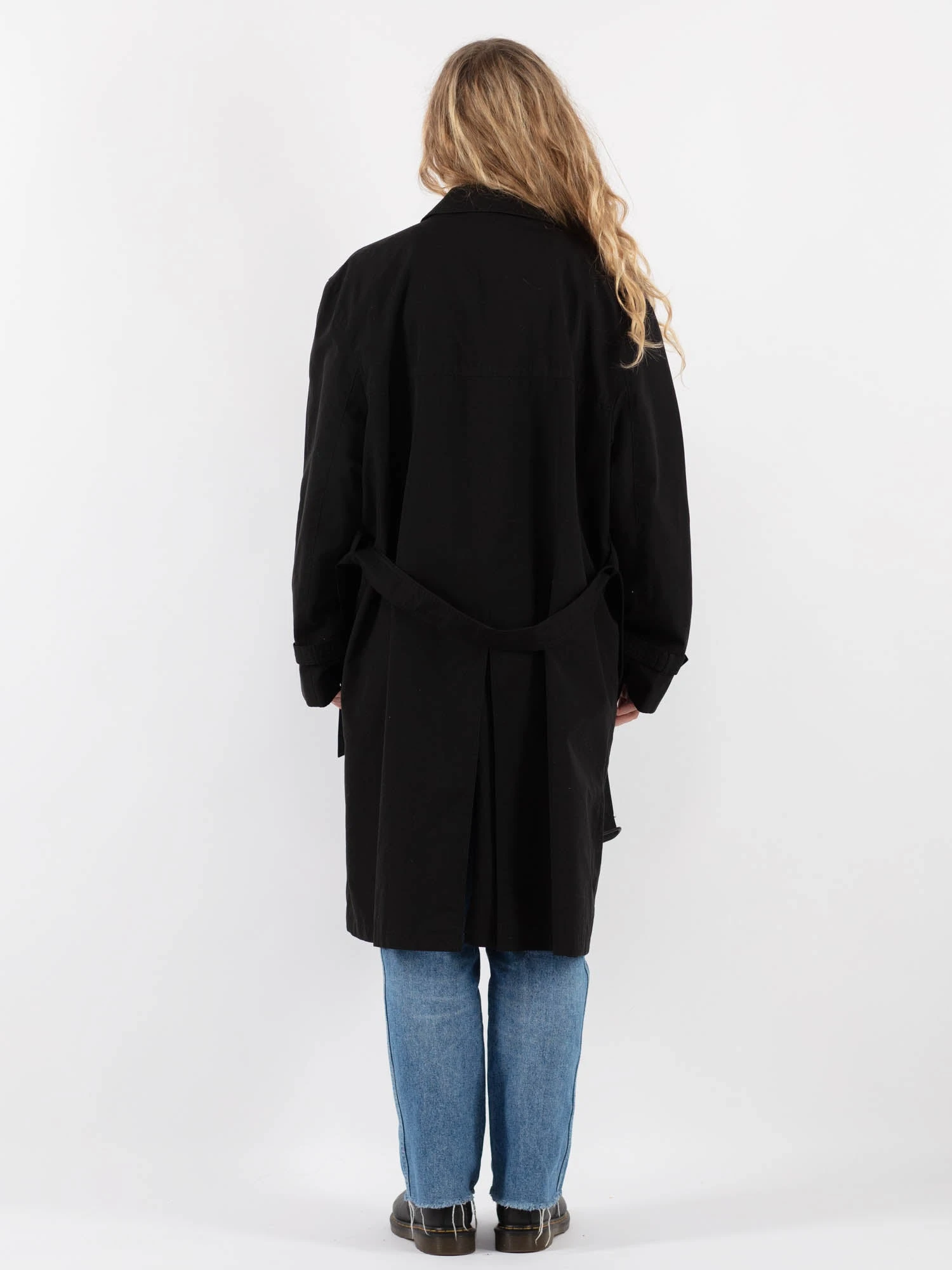 Vintage 90's Women Mac Coat In Black 2 Vintage 90's Women Mac Coat In Black - Image 2