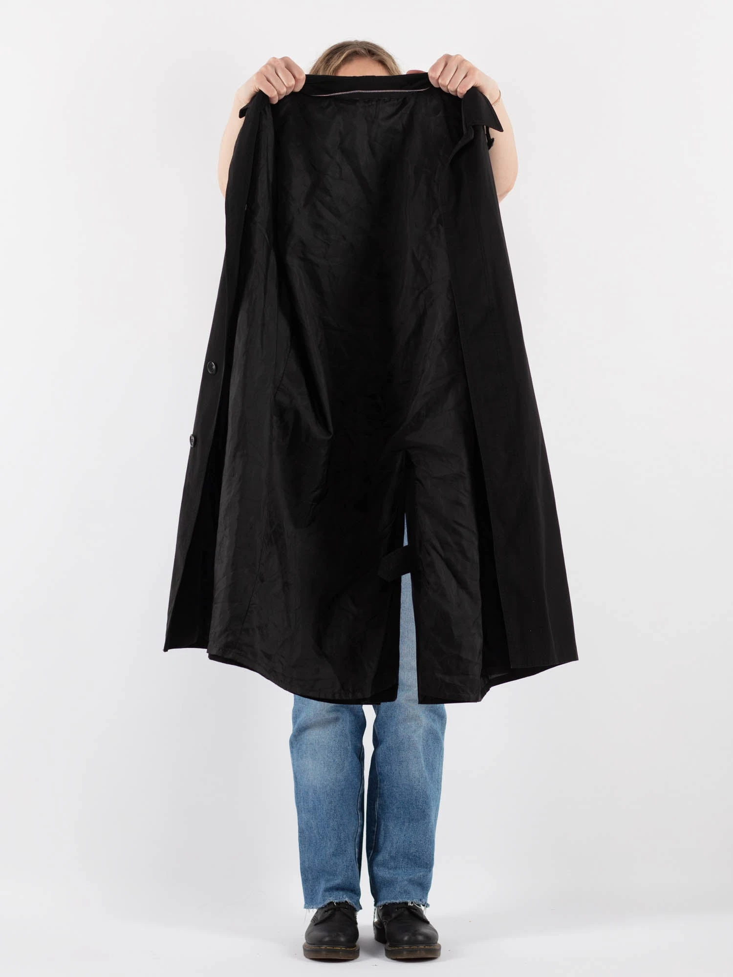 Vintage 90's Women Mac Coat In Black 4 Vintage 90's Women Mac Coat In Black - Image 4