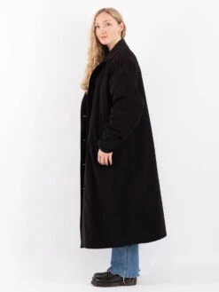 Vintage 90's Women Oversized Mac Coat In Black -Northern Grip Vintage 90s Women Mac Coat 0085
