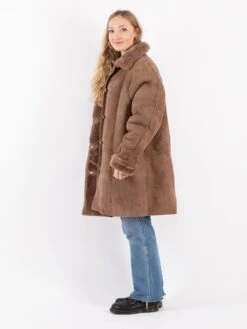 Vintage 90's Women Oversized Sheepskin Coat In Beige 7 Vintage 90's Women Oversized Sheepskin Coat In Beige -Northern Grip Vintage 90s Women Sheepskin Coat 0087 62a21911 d253 4c1c aca6 74b7187a0538