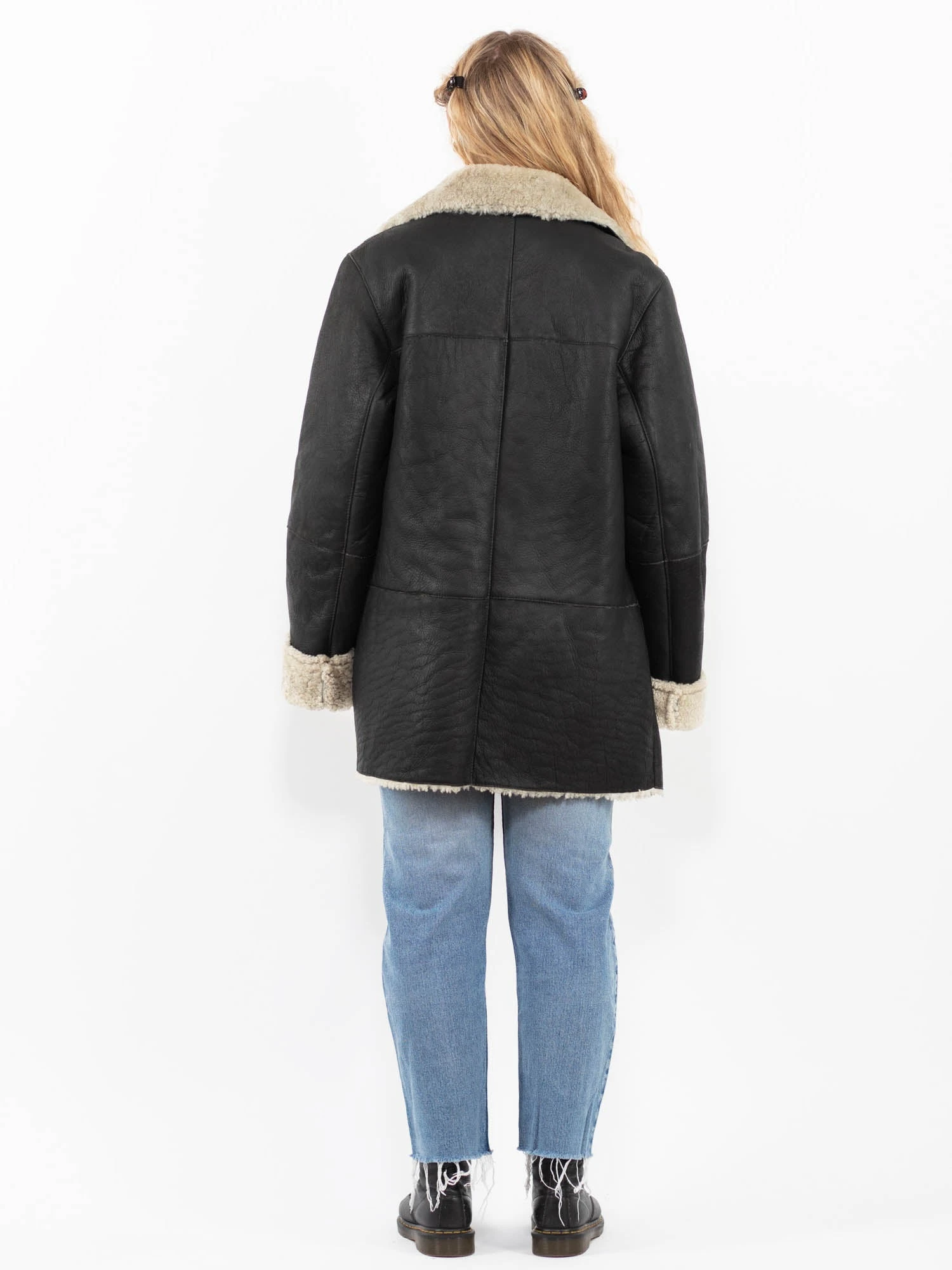 Vintage 90's Women Sheepskin Coat In Black 2 Vintage 90's Women Sheepskin Coat In Black - Image 2