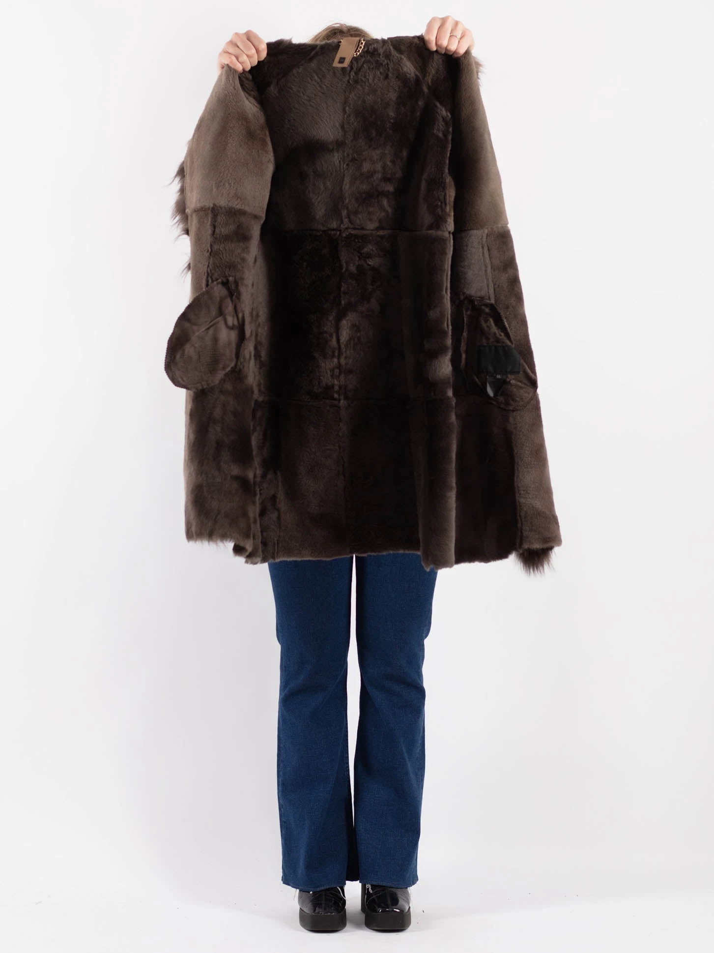 Vintage 90's Women Sheepskin Shearling Coat In Brown 4 Vintage 90's Women Sheepskin Shearling Coat In Brown - Image 4