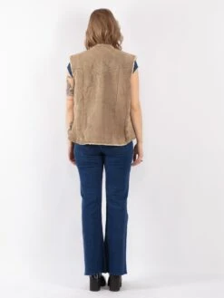 Vintage 90's Women Suede Sherpa Vest In Beige -Northern Grip Vintage 90s Women Suede Vest 0847