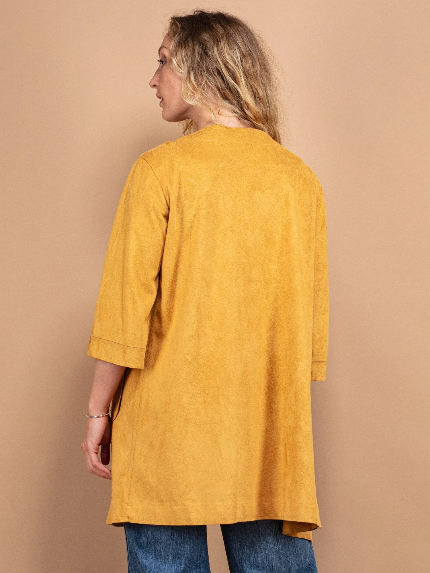 Vintage 90's Women Short Sleeve Suede Jacket In Brown 2 Vintage 90's Women Short Sleeve Suede Jacket In Brown - Image 2