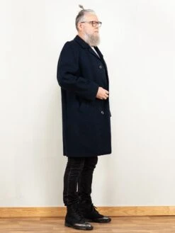 Vintage 80's Men Wool Coat In Dark Blue 6 Vintage 80's Men Wool Coat In Dark Blue -Northern Grip Vintage blue wool autumn coat men 80s clothing1