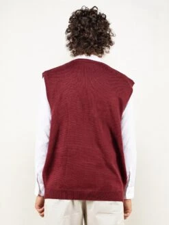 Vintage 90's Sweater Waistcoat Vest In Bordo 4 Vintage 90's Sweater Waistcoat Vest In Bordo -Northern Grip Vintage bordo maroon vest sweater men 90s clothing1