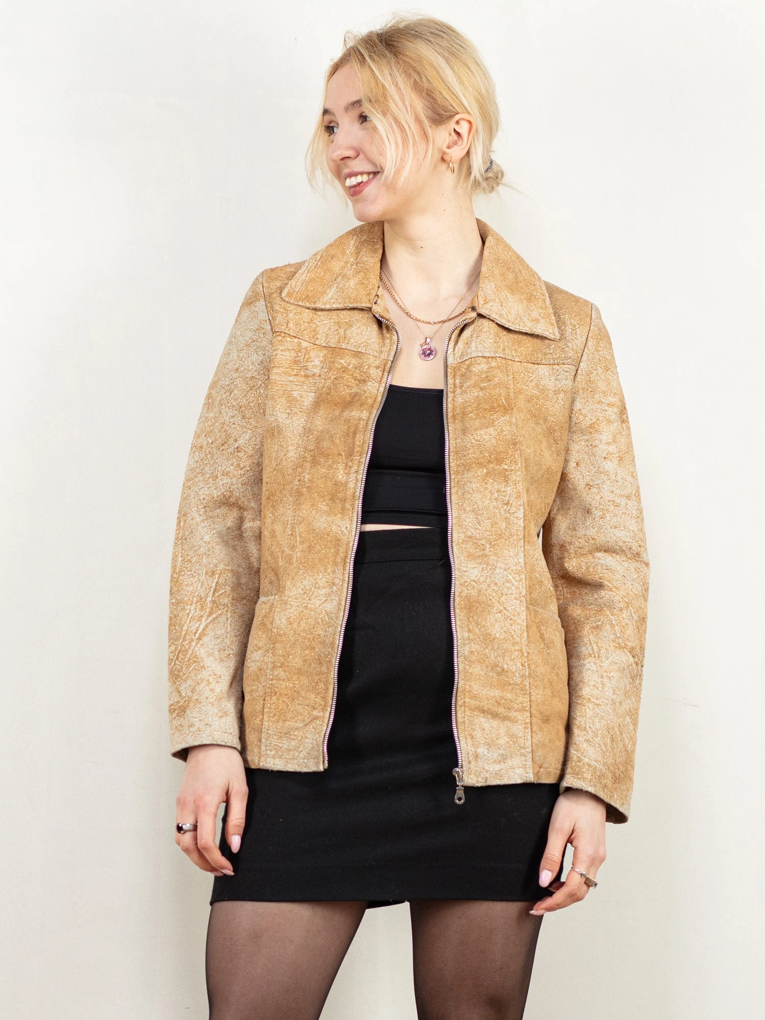 Vintage 90's Women Distressed Suede Jacket In Beige 1 Vintage 90's Women Distressed Suede Jacket In Beige